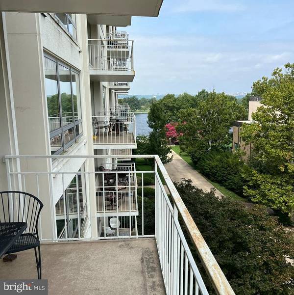 Washington, DC 20024,1425 4TH ST SW #A304