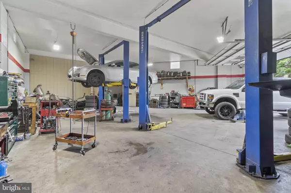 Upper Darby, PA 19082,7250 MARSHALL RD