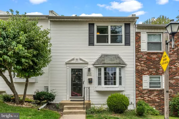 435 N MOUNT VERNON CIR, Bensalem, PA 19020