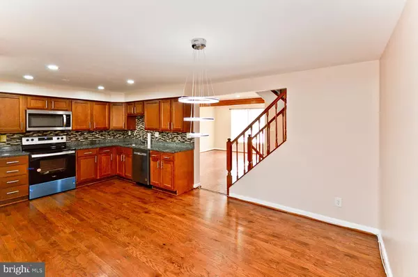 Beltsville, MD 20705,11430 HORSE SOLDIER