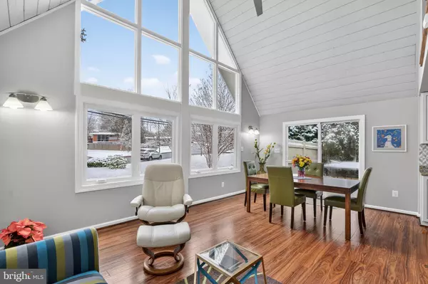 Falls Church, VA 22042,7822 HOLMES RUN DR