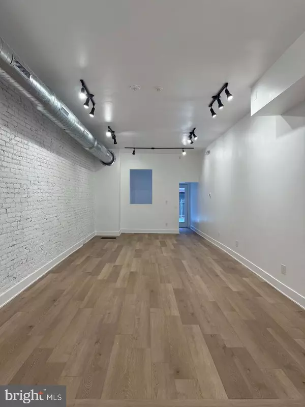 Philadelphia, PA 19143,5033 BALTIMORE AVE