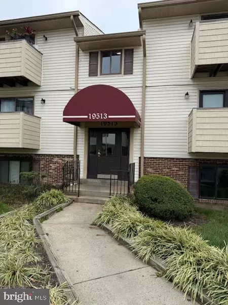 19513 GUNNERS BRANCH RD #514, Germantown, MD 20876