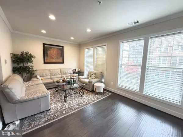 Gaithersburg, MD 20878,321 HENDRIX AVE