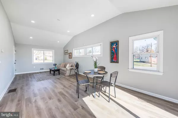 Baltimore, MD 21207,6822 HUNTINGTON DR