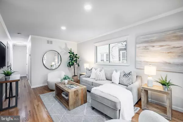 Upper Darby, PA 19082,241 S CEDAR LN