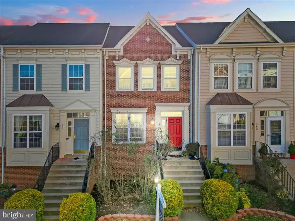 561 EDMONTON TER NE, Leesburg, VA 20176