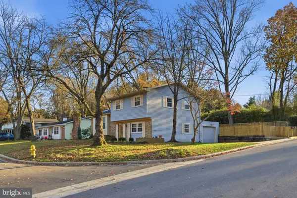 Arnold, MD 21012,19 ROE LN