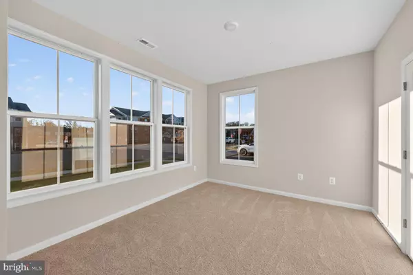 Spotsylvania, VA 22551,8826 SELBY CT