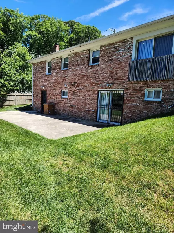 Upper Marlboro, MD 20772,9922 WILLIAMSBURG DR