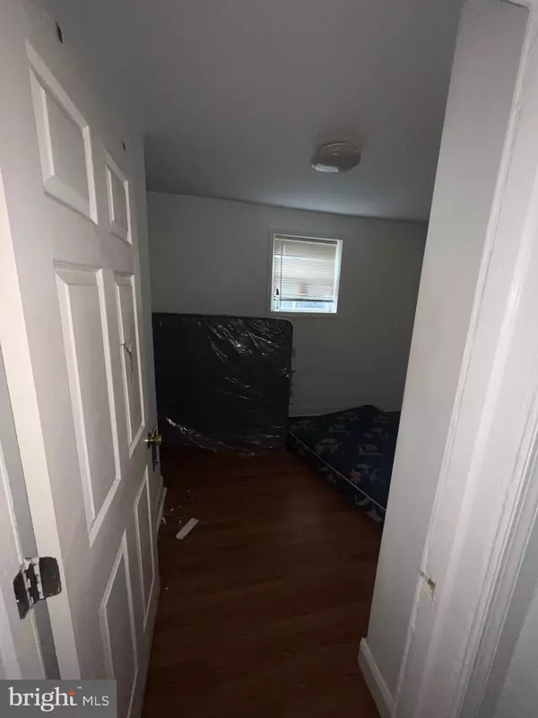 Philadelphia, PA 19140,3323 MUTTER ST