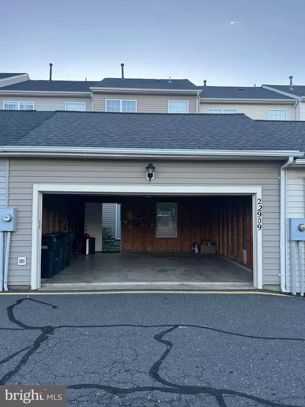 Sterling, VA 20166,22909 BENSON TER