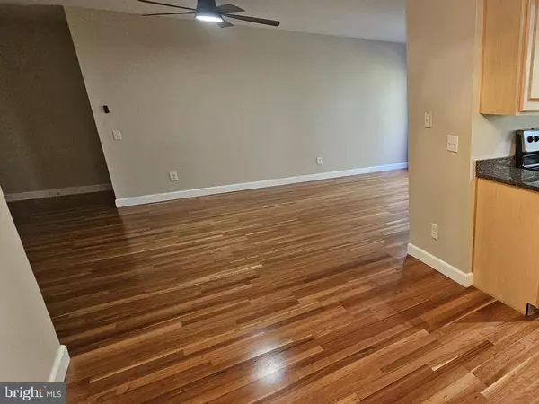 Fairfax, VA 22033,12012 GOLF RIDGE CT #102