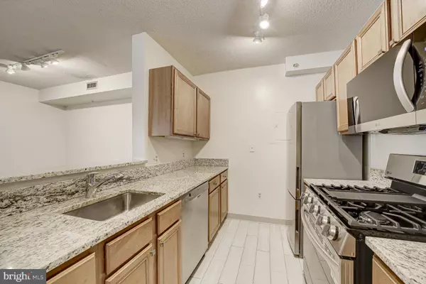 Bethesda, MD 20815,7111 WOODMONT AVE #209