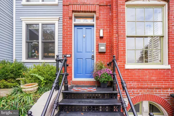 Washington, DC 20003,323 1/2 D ST SE