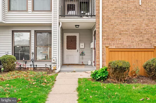 East Windsor, NJ 08520,1N LAKE DRIVE