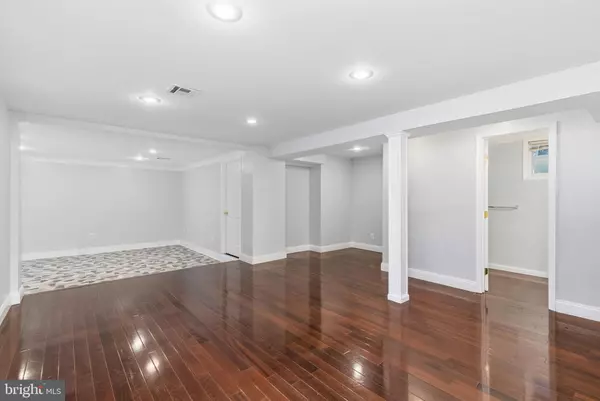 Woodbridge, VA 22193,14504 FULLERTON RD