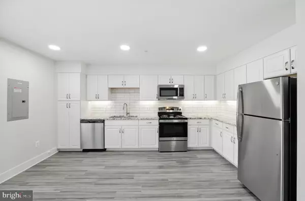 Montgomery Village, MD 20886,19510 VILLAGE WALK #2-205