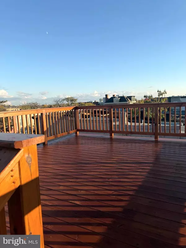 Baltimore, MD 21213,2245 E PRESTON ST