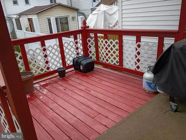 Nesquehoning, PA 18240,61 W RHUME ST