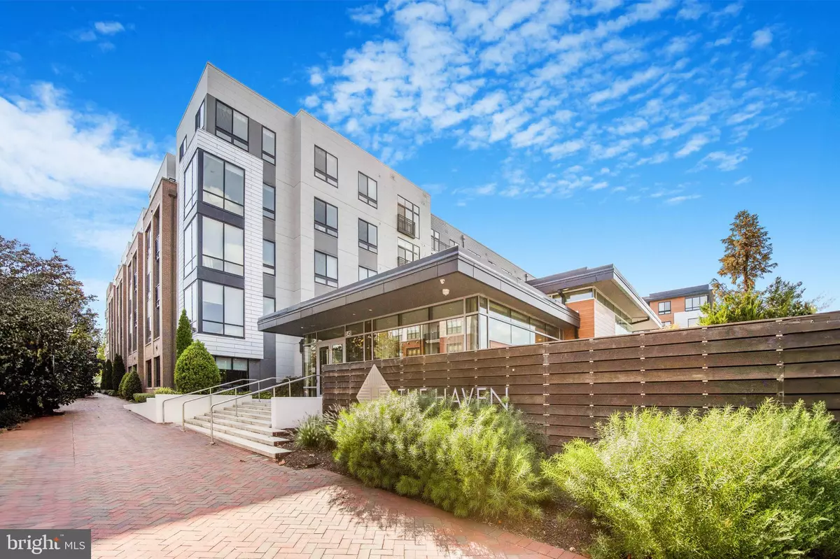 Oxon Hill, MD 20745,145 RIVERHAVEN DR #422