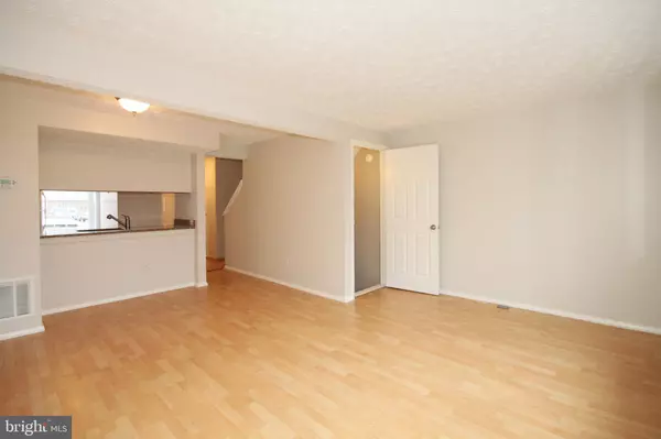 Springfield, VA 22153,8032 GRANDVIEW CT