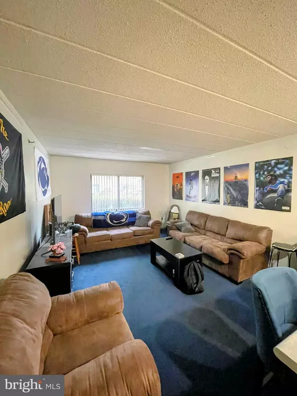 State College, PA 16801,616 E EAST COLLEGE AVENUE #107