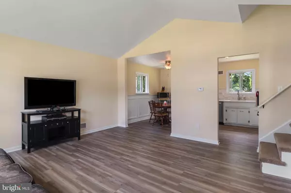 Hamilton, NJ 08690,86 MARK TWAIN DR