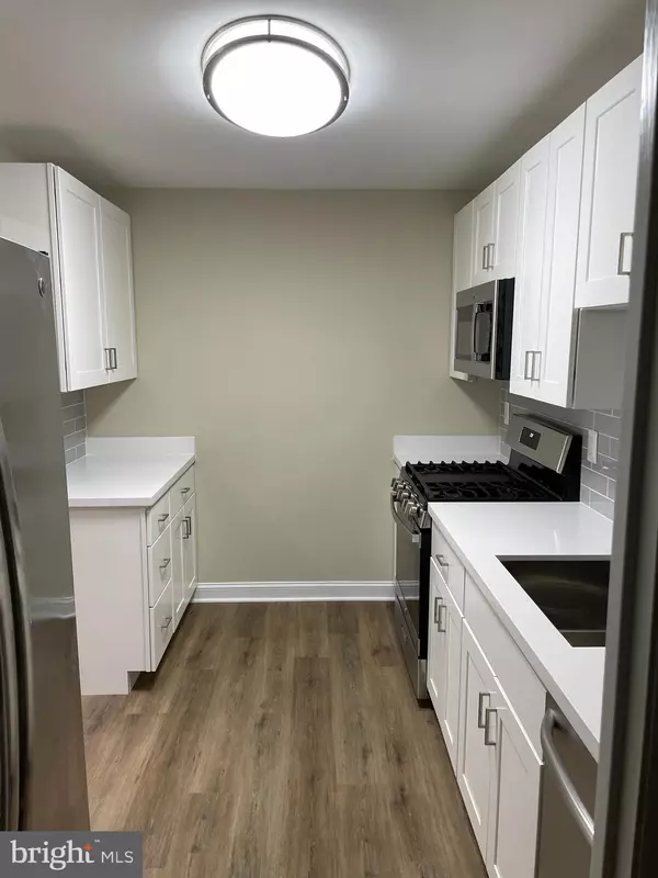 Laurel, MD 20723,9220 BRIDLE PATH LN #E