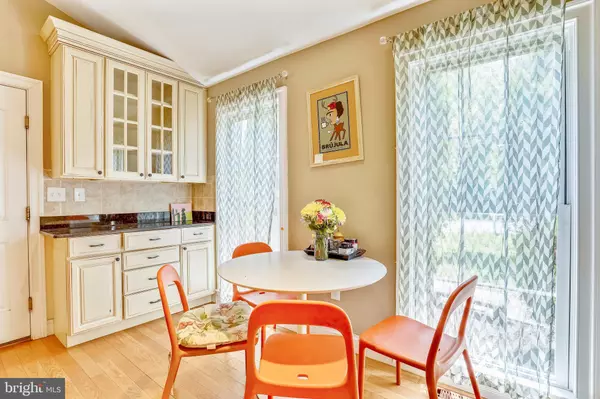 Potomac, MD 20854,10145 COLEBROOK AVE