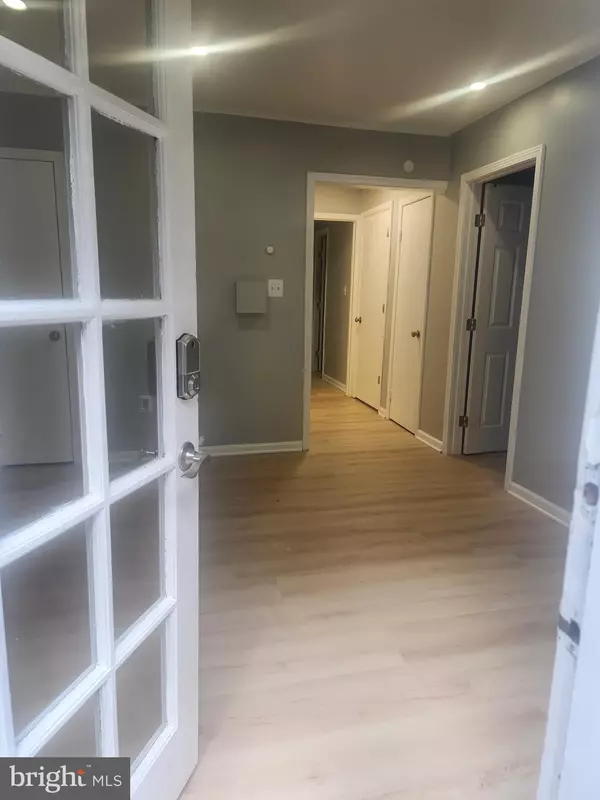 Alexandria, VA 22309,8228 MCCLELLAND PL