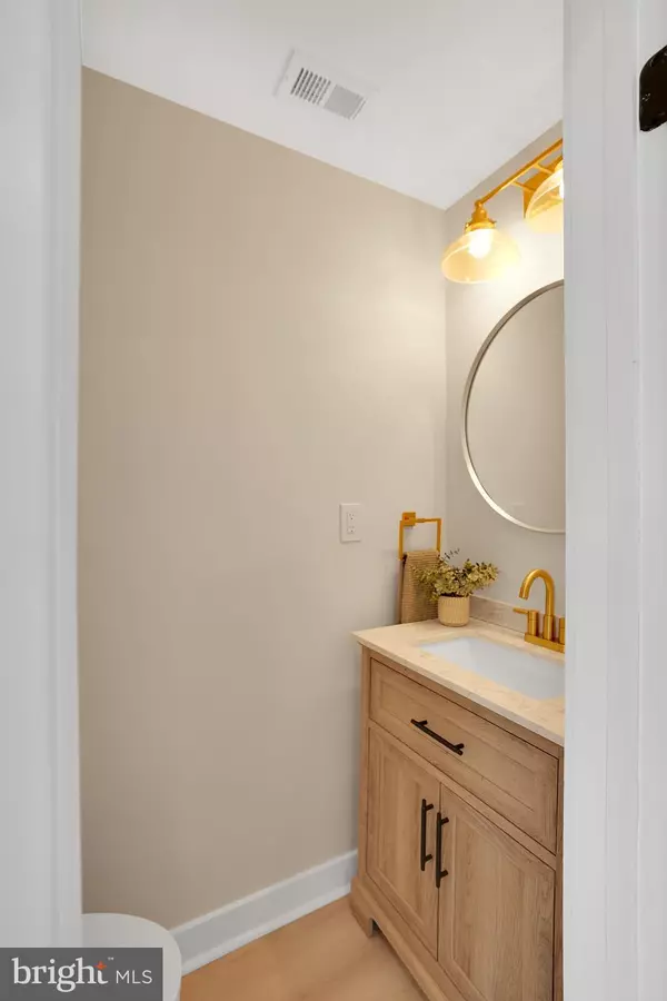 Baltimore, MD 21223,1032 W FRANKLIN ST