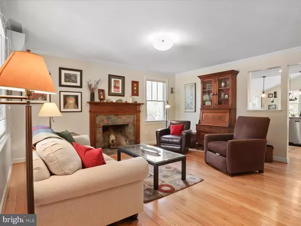 Arlington, VA 22206,2325 S BUCHANAN ST