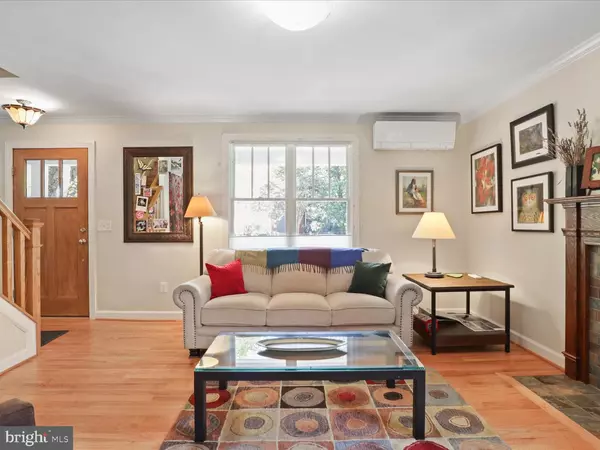 Arlington, VA 22206,2325 S BUCHANAN ST