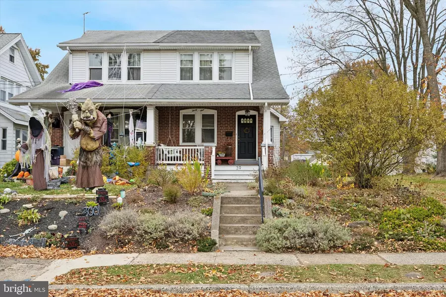 39 E 5TH ST, Lansdale, PA 19446