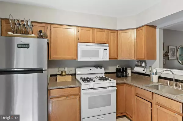 Clifton, VA 20124,5680 WHITE DOVE LN