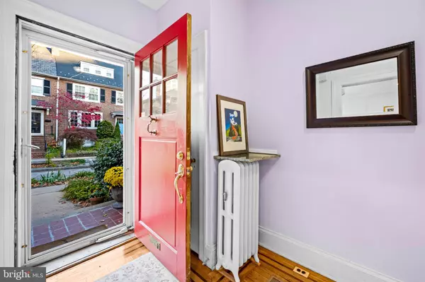 Baltimore, MD 21218,3932 CLOVERHILL RD