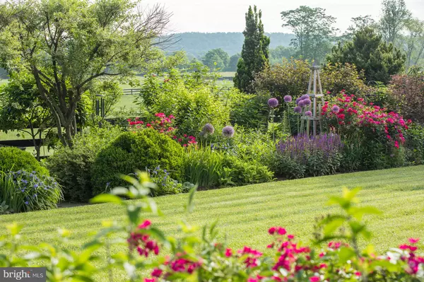 Middleburg, VA 20117,22857 CARTERS FARM LN