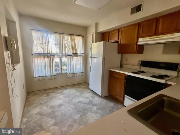 Annapolis, MD 21403,10-B SANDSTONE CT