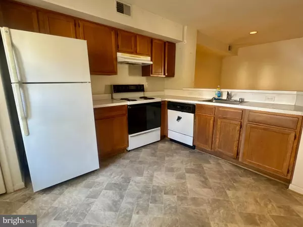 Annapolis, MD 21403,10-B SANDSTONE CT