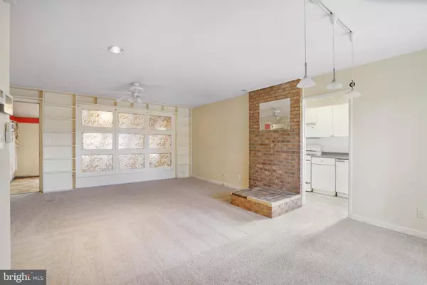 Alexandria, VA 22310,4817 UPLAND DR