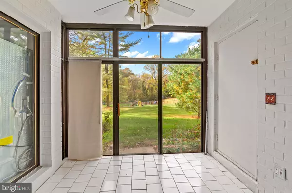 Columbia, MD 21044,5482 CEDAR LN #A-4