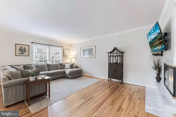 Woodbridge, VA 22192,12165 ABBEY GLEN CT