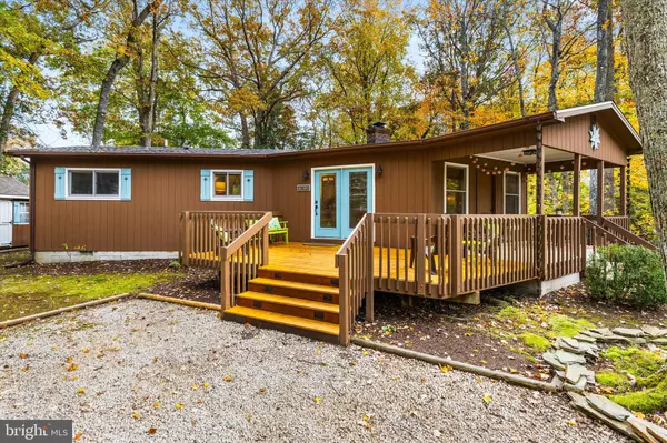 Bethany Beach, DE 19930,606 SPRING LAKE CT