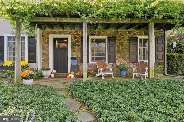 Gladwyne, PA 19035,1532 WAVERLY RD