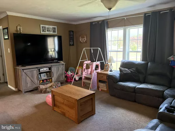 Augusta, WV 26704,296 PLEASANT DALE DR