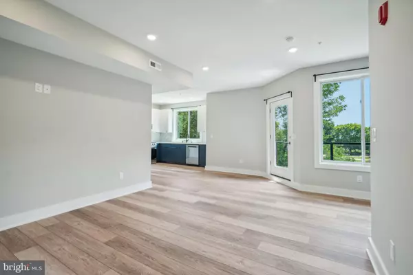 Philadelphia, PA 19121,2625 W JEFFERSON ST #402