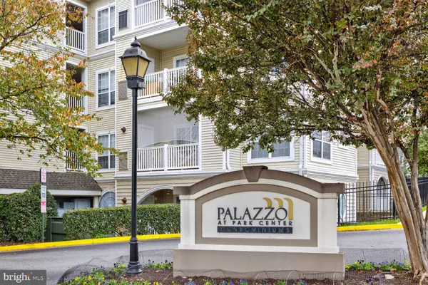 4561 STRUTFIELD LN #3211, Alexandria, VA 22311