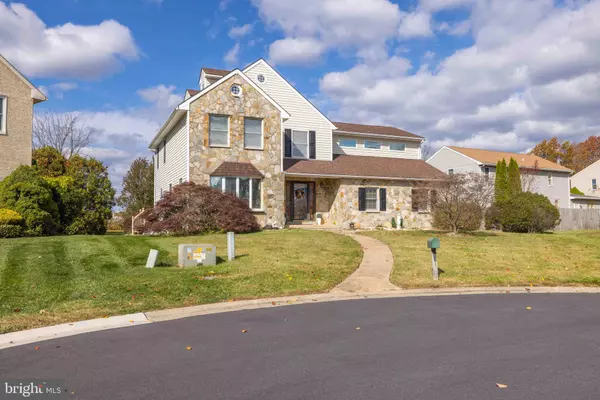 Bear, DE 19701,13 DENISE CT