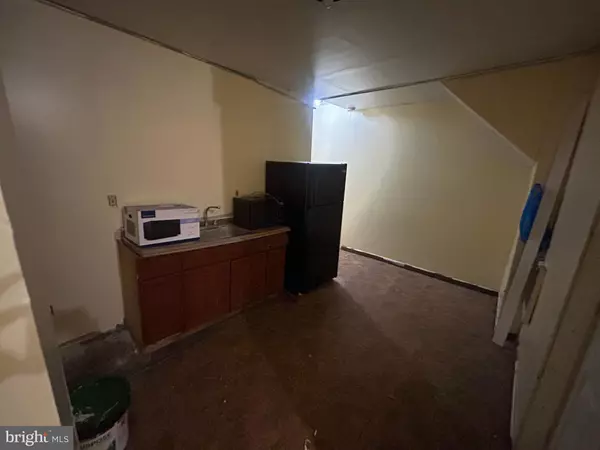 Philadelphia, PA 19140,4124 N BROAD ST